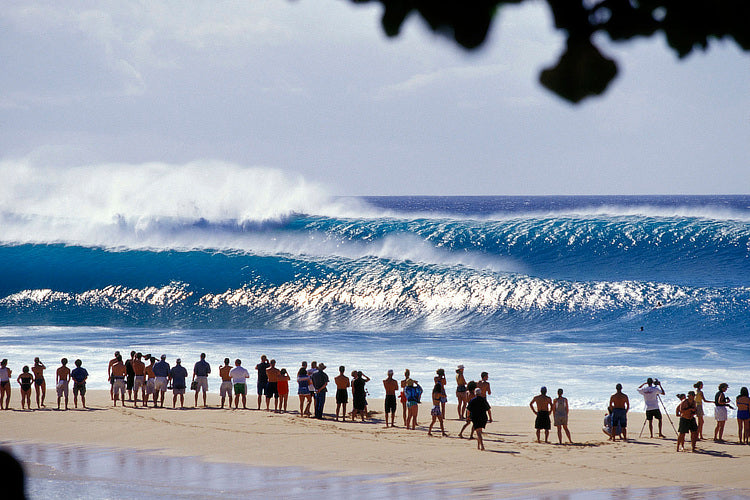 The complete list of Pipe Masters champions Triple Crown of Surfing.
